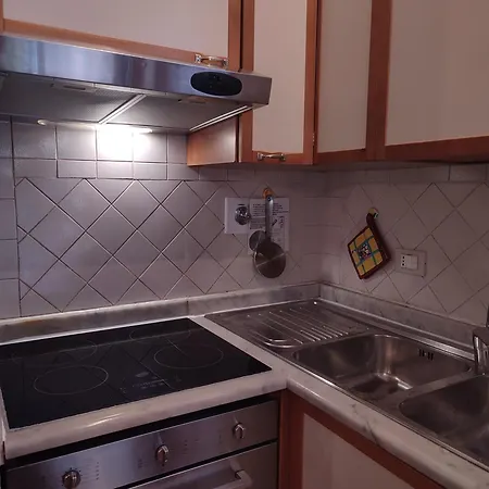 شقة Quiet And Comfortable House With Easy Parking سْكانديتْشي